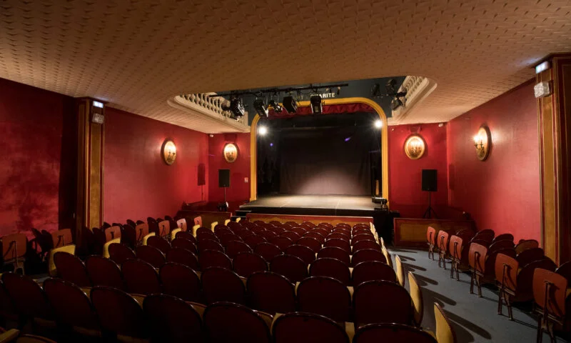 salle de théâtre vide